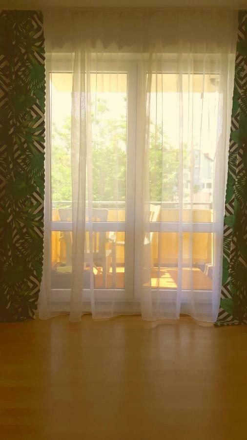 Schoene Ferienwohnung. Naehe Playmobil Und Messe Nbg Fürth Buitenkant foto